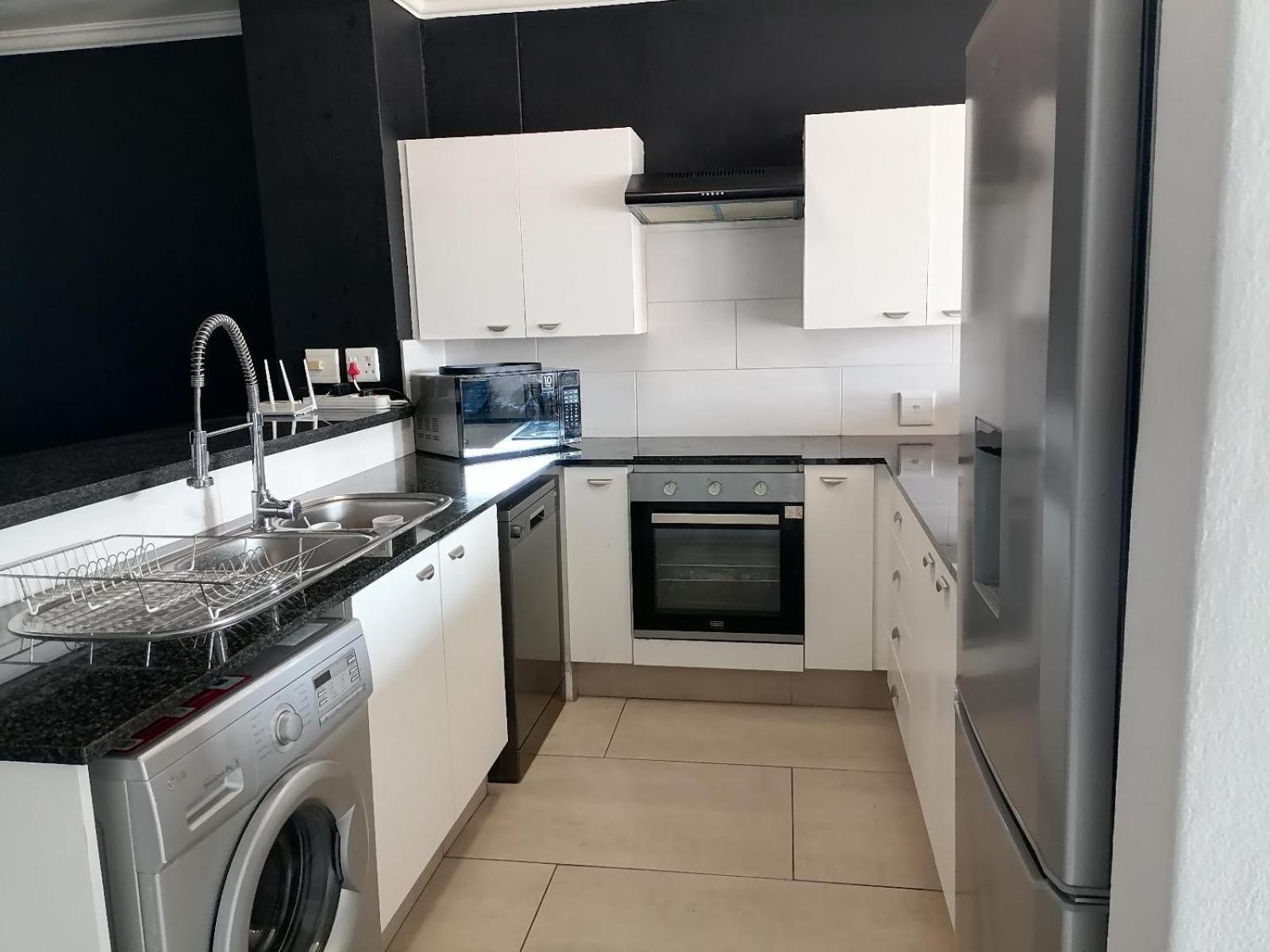 Emabheleni Executive Suites Westpoint Γιοχάνεσμπουργκ Δωμάτιο φωτογραφία