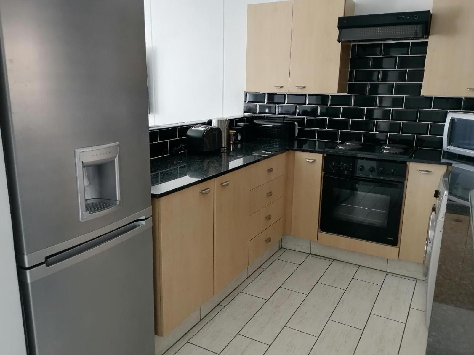 Emabheleni Executive Suites Westpoint Γιοχάνεσμπουργκ Δωμάτιο φωτογραφία