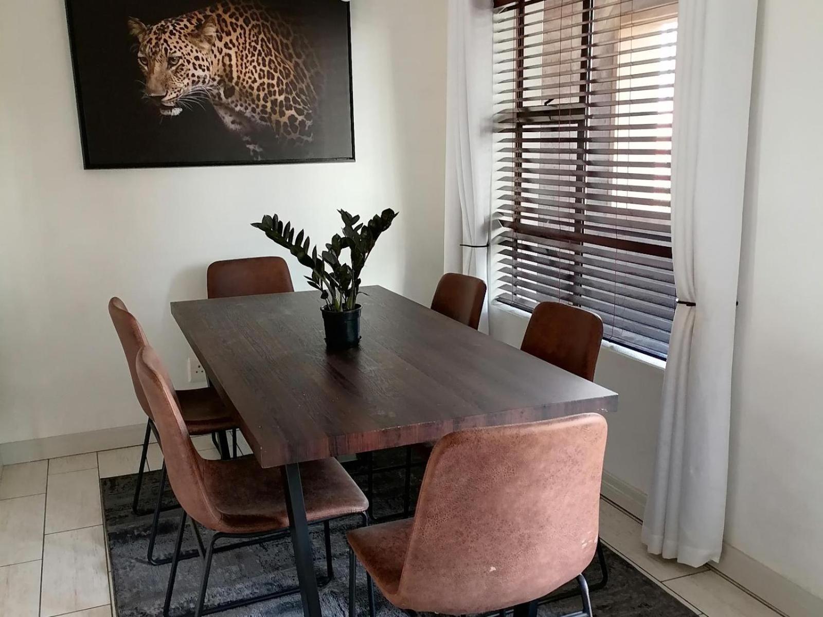 Emabheleni Executive Suites Westpoint Γιοχάνεσμπουργκ Δωμάτιο φωτογραφία