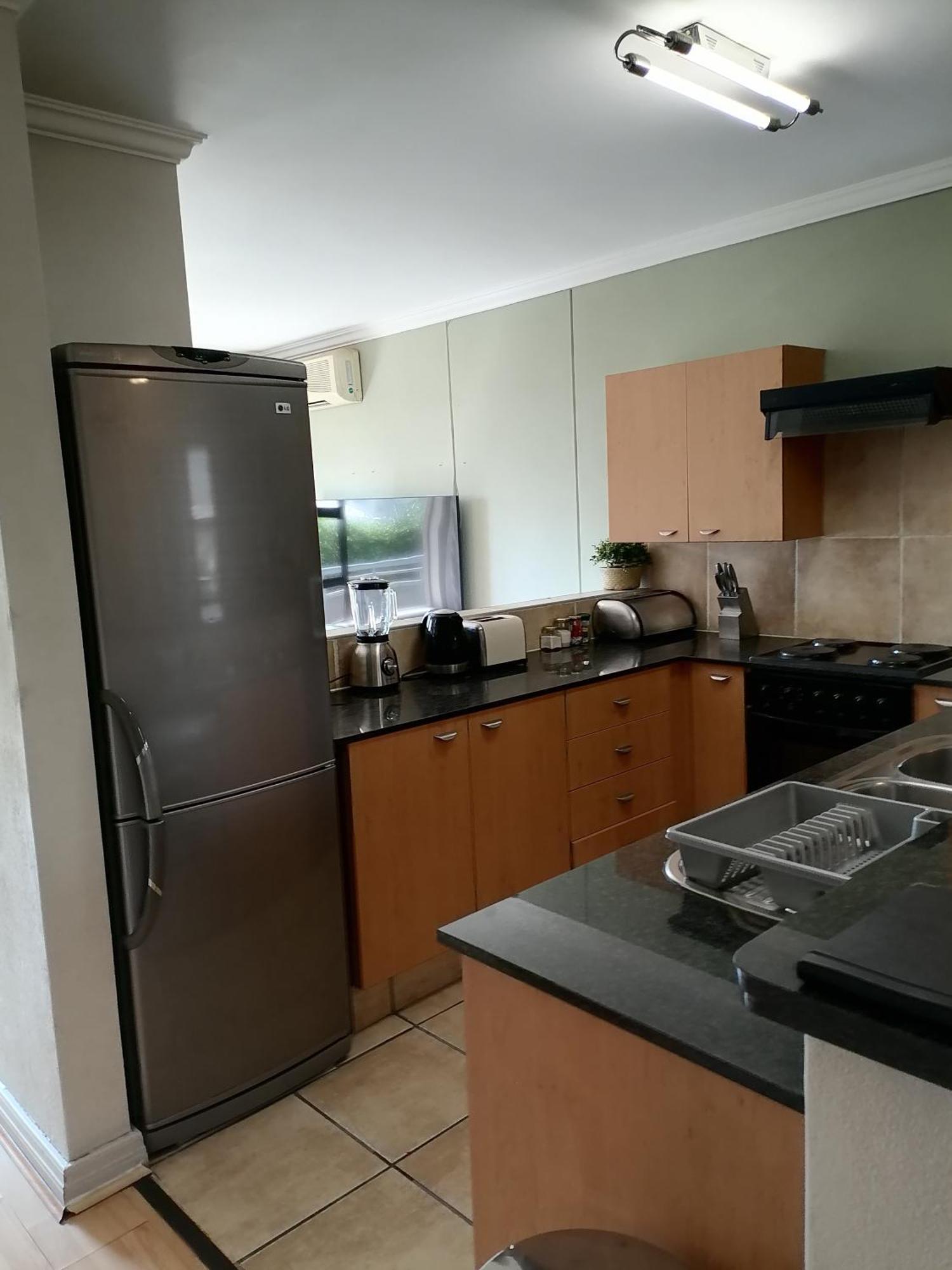 Emabheleni Executive Suites Westpoint Γιοχάνεσμπουργκ Εξωτερικό φωτογραφία
